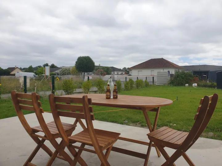 Chambre Calme Dans Une Maison Neuve Avec Jardin Billere Exterior foto